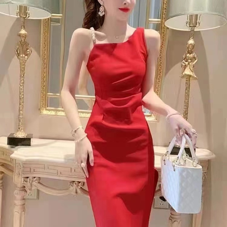 French Pearl Sling dress 2025 Summer New Slim-fit Slimming Elegant Mid-length Split High-grade Skirt