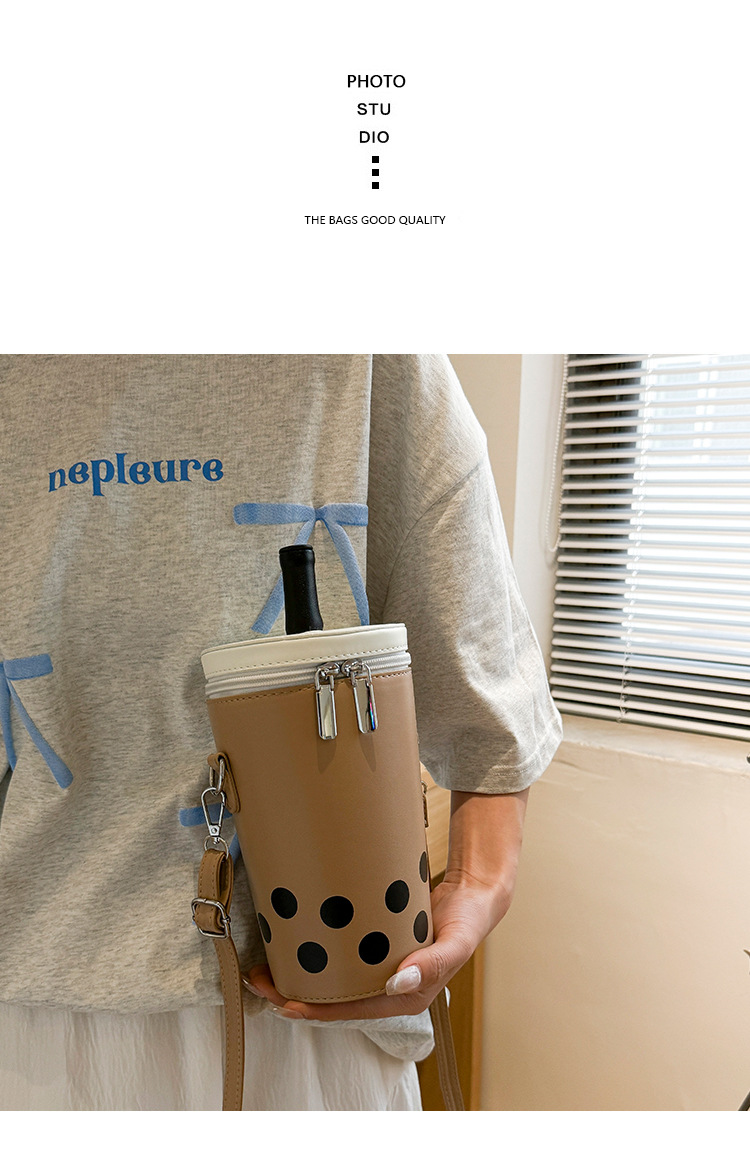 Milk Tea Cup Personalized Women's Single Shoulder Crossbody Trendy New 2024 Explosive Korean Fresh Water Bucket Bag_voghion.com