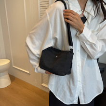 原宿风精致文艺收纳小挎包2023新款软妹日常通勤单肩斜挎包批发
