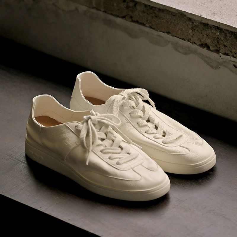 Ретро дышащая голова слой кожаные повседневные кроссовки 2024 новая летняя мода дикая белая обувь мужская обувь с низким верхом