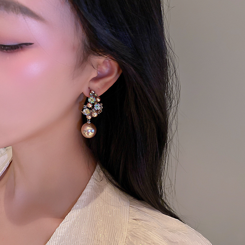 11g Weight Artificial Gemstones Inlay Material Earrings Classification Housewarming, Anniversary, Business, Wedding, Travel, Birthday, Festival Occasion Alloy Material Geometric Pattern Women'S Gender Diamond Design Silver Color Geometric Diamond Alloy Artificial Gemstones Earrings 8