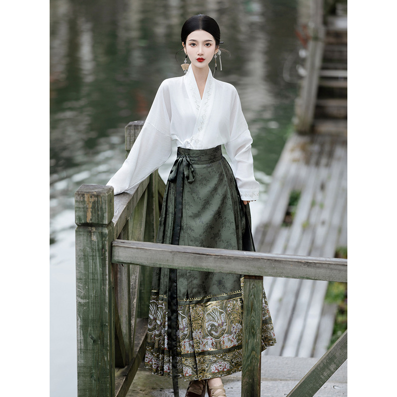 Autumn and Winter new Chinese-style Ming-made improved Hanfu Women's Chinese-style thickened daily maxi dress suit commuter maxi Hanfu