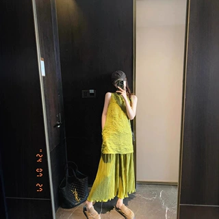 绿色度假风连衣裙子气质女2026春夏季新款今年流行漂亮套装半身裙