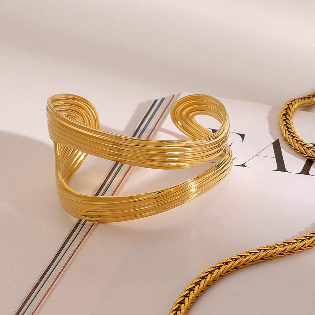 Jeding pulsera abierta de acero inoxidable europeo y americano versión alta pulsera de estilo de nicho joyería de mano de acero de titanio bracelet transfronterizo