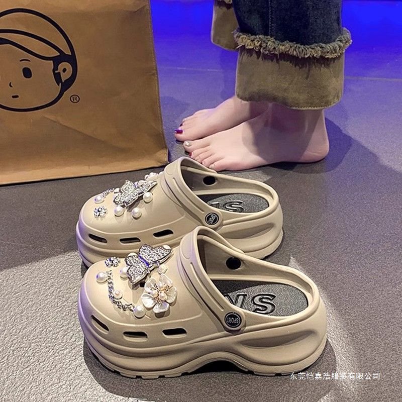 2026 Summer Women's Low-Heeled Thick-Soled Solid Color Minimalist Style Synthetic Leather Upper Rubber Sole Wear-Resistant Closed-Toe Clogs 2026 Summer Women's Low-Heeled Thick-Soled Solid Color Minimalist Style Synthetic Leather Upper Rubber Sole Wear-Resistant Closed-Toe Clogs