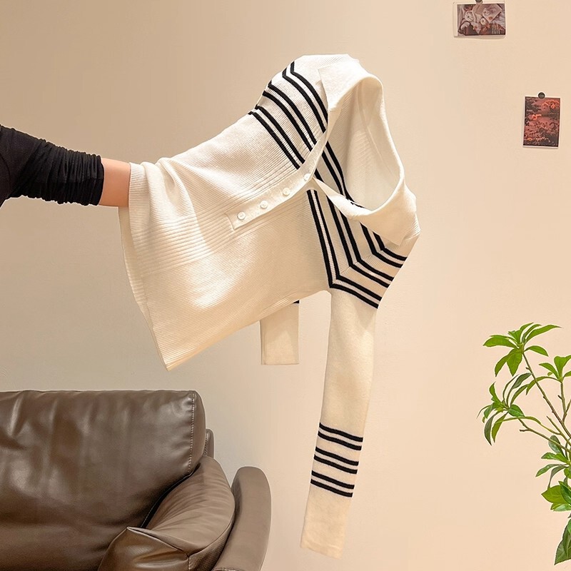 Black and White Striped Polo Collar Knit Base Shirt for Women, Spring 2026, Slim Fit, Soft and Elegant V-Neck Top