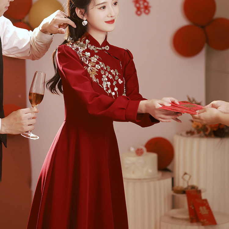 Cheongsam toast dress bride winter engagement dress 2023 new red wedding dress women's long sleeve autumn and winter Cheongsam toast dress bride winter engagement dress 2023 new red wedding dress women's long sleeve autumn and winter