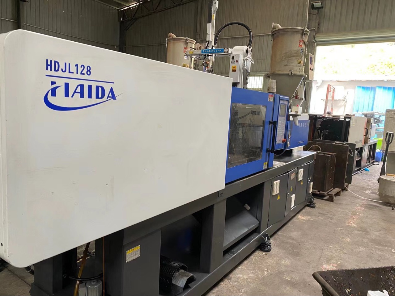 低价转海达128吨省电泵下模410mm螺杆30mm适合生产PC产品，手机套