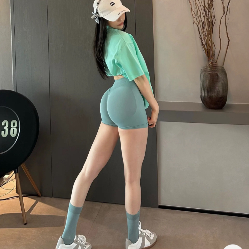 Cintura media con glúteos, pantalones de yoga de punto sin costuras, pantalones de fitness de cadera de melocotón de tres puntos, pantalones cortos deportivos de secado rápido, verano femenino