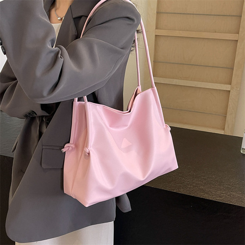 Gentle tote bag for women 2024 new large-capacity shoulder bag with a sense of foreign style for college students, commuting bag for class, female bag