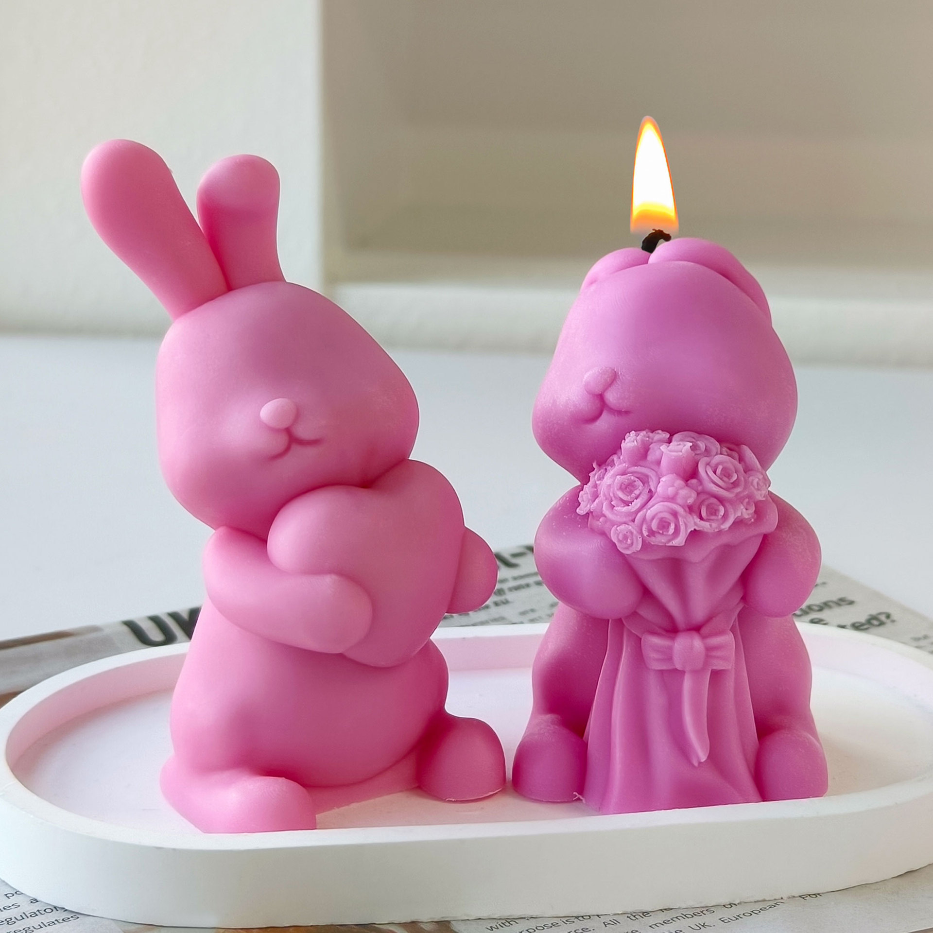 Nuevo conejo de dibujos animados molde de la vela abrazo corazón conejo aromaterapia vela decoración molde DIY conejo jabón hecho a mano