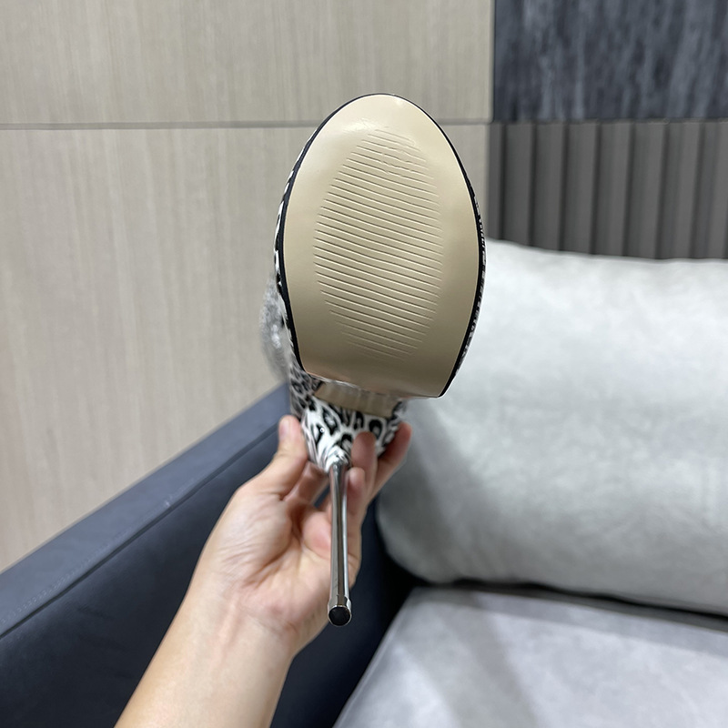 Boot nữ cổ cao quá gối họa tiết da báo mũi tròn khóa kéo gót thép 19 cm — Màu trắng chi tiết 10