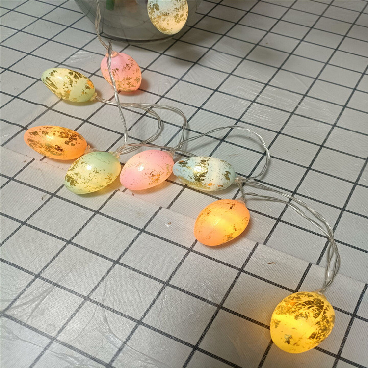 Nueva Pascua luz decorativa LED Huevo de Oro Cadena de luz pequeño huevo colorido estilo creativo platino huevo de Pascua descuento