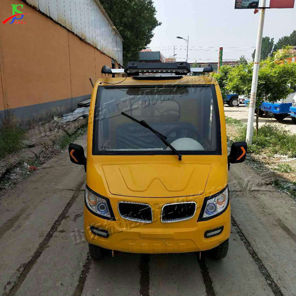 Aspersor eléctrico de cuatro ruedas tipo coche calle verde rociador de agua 1.5 comunidad cuadrada auto uso camión de cañón de niebla