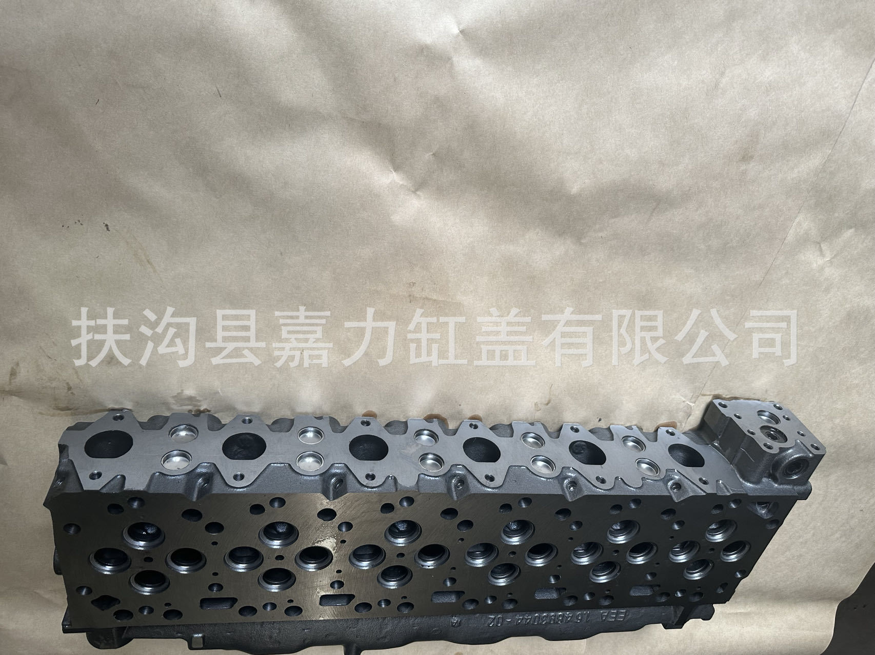 Factory Direct Supply Diesel Engine Cylinder Head Isde6.7 Cummins Isb6.7 Cylinder Head 6D107