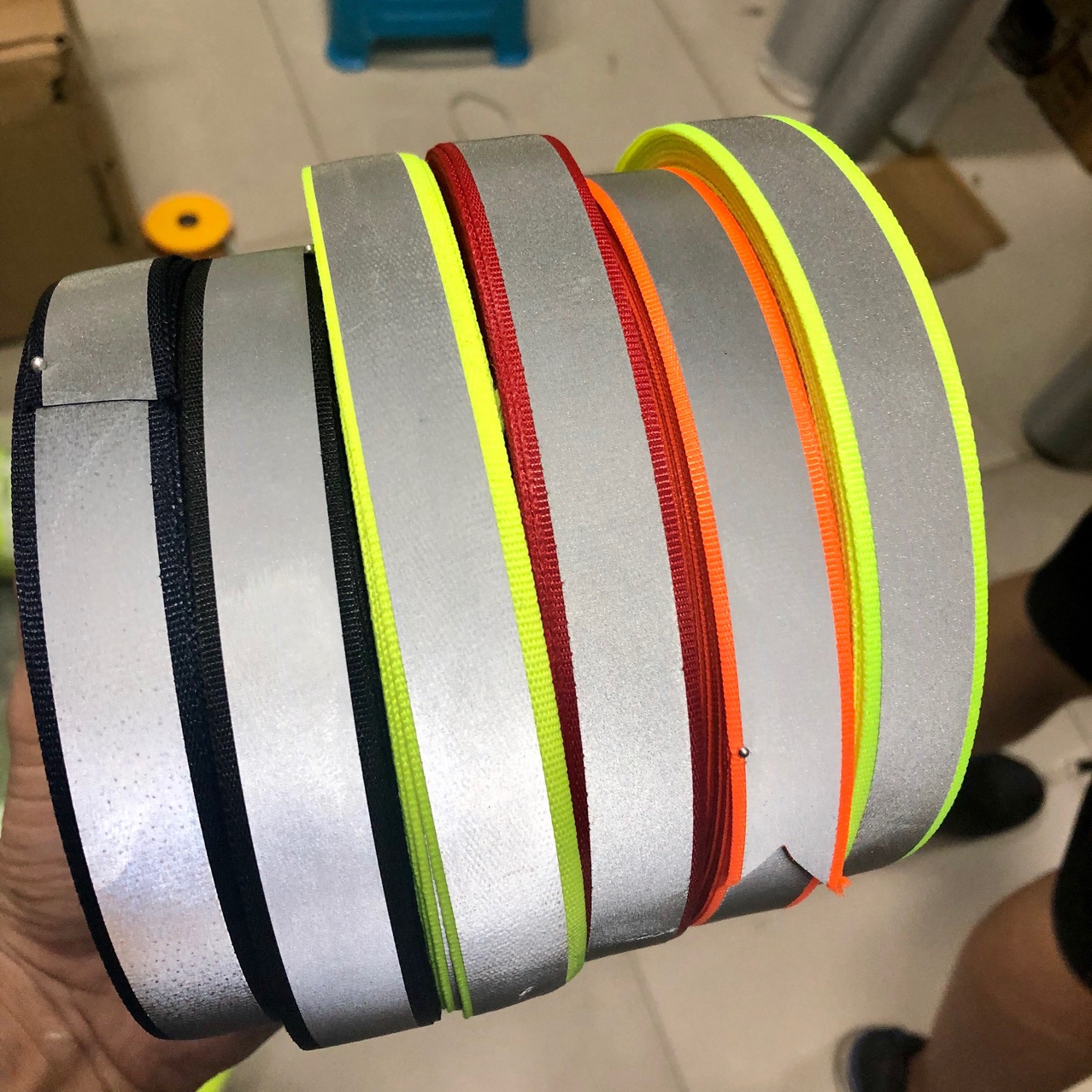 新款彩色反光带 夜光条织带 荧光带 服装辅料裤边箱包带 厂家现货