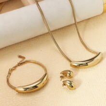 �W������߹��Ů���ε��������ˮ�ζ��������b�p�ݸ߼���