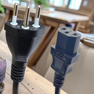 2.5���L��ʿ10A�����^��Ʒ��βC13���^�Դ�� 0.75ƽ���~о��