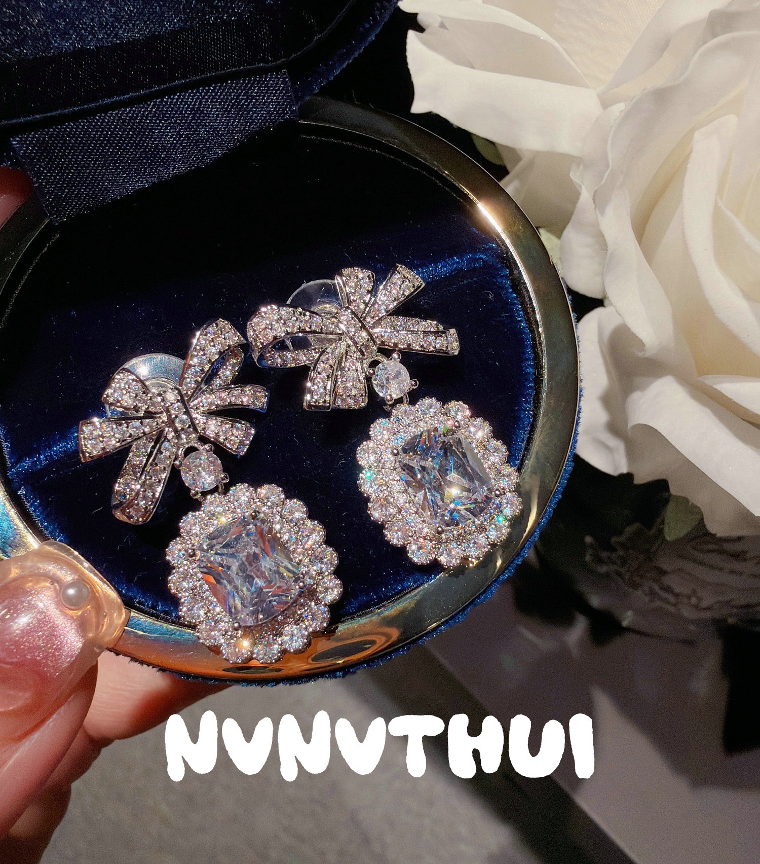 3770QIP [Bowknot - Lace Sugar Cube] Sparkling Diamond Earrings ~ No Box