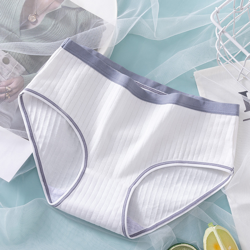 Japonés simple Niñas Ropa interior primavera y verano delgada cintura media cadera algodón transpirable antibacteriano entrepierna ropa interior de mujer en stock