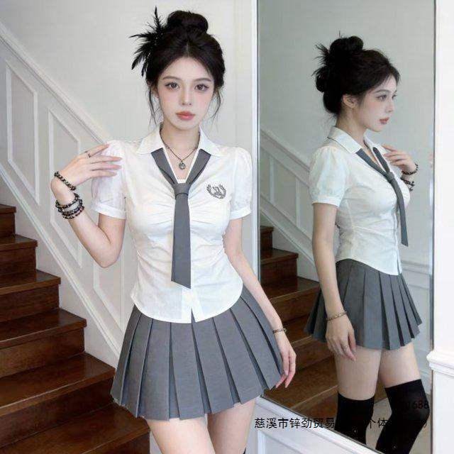 纯欲收腰白色衬衫女夏季学院风修身显瘦短袖衬衣辣妹百褶裙jk制服