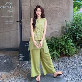 绿色国风新中式套装女2026新款夏季刺绣拼接无袖马甲阔腿裤两件套