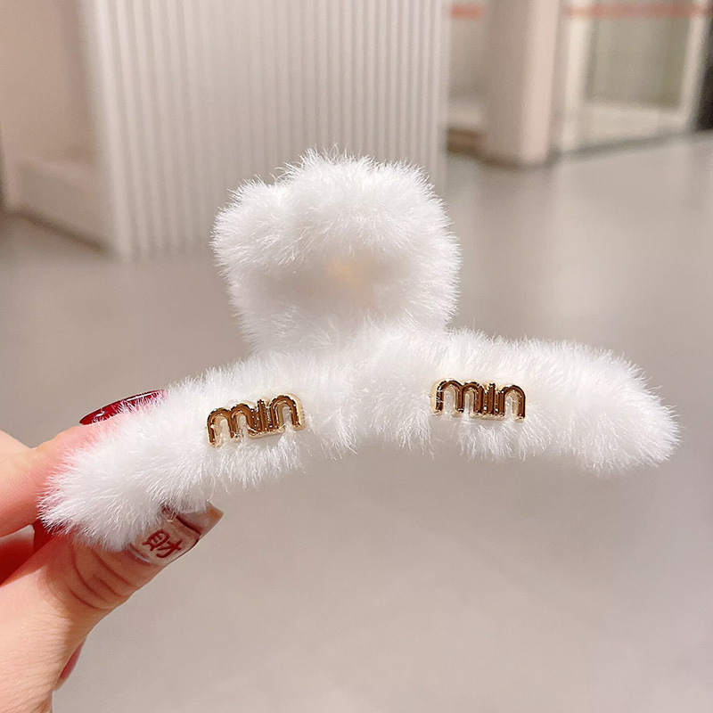 2026秋冬ミンクファー毛皮ヘアクリップ、高級感のある後頭部用大型シャーククリップ、ハート型キラキラ輝くダイヤモンド付き毛皮ヘアクリップ