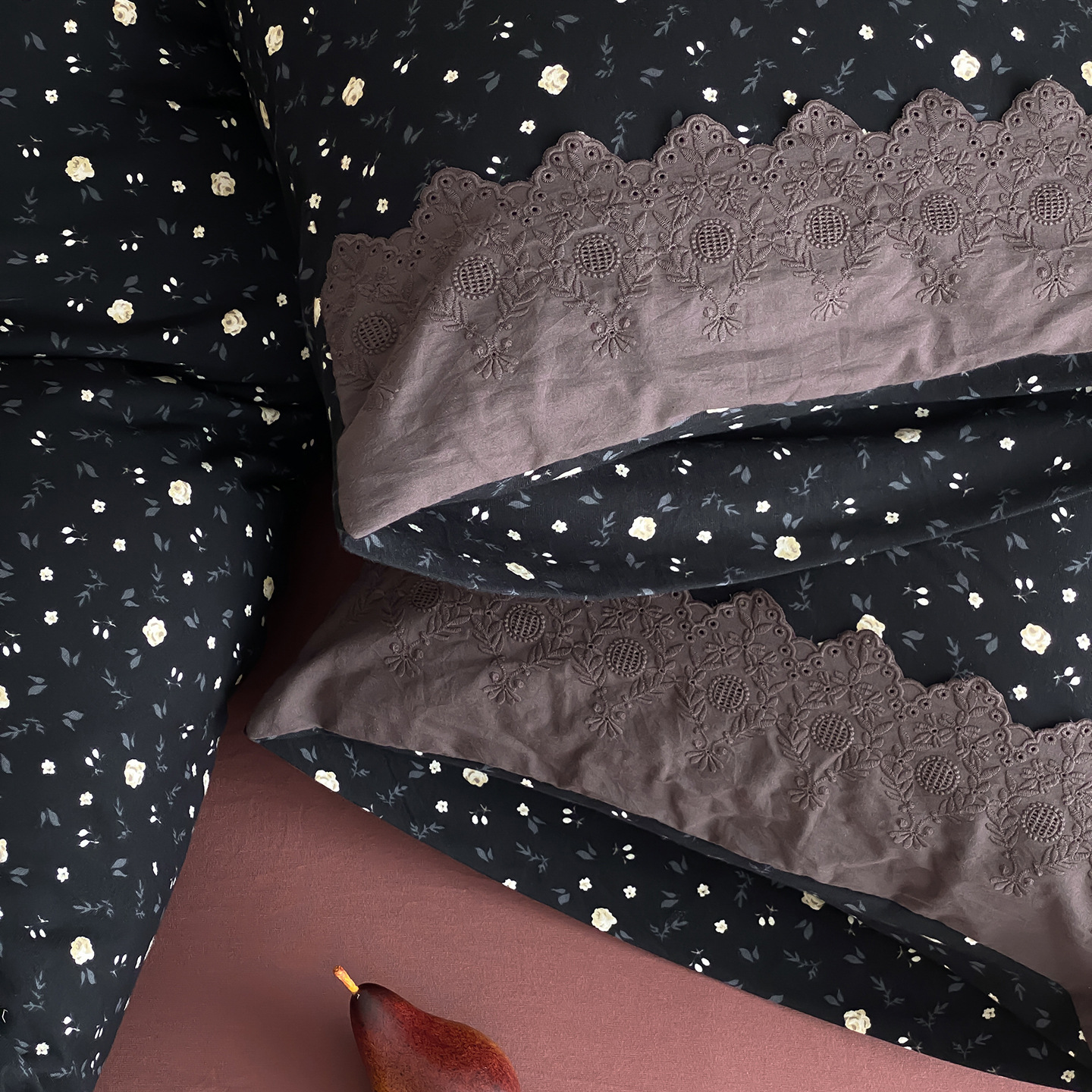 French Vintage Floral Bedding Set 100 Percent Cotton Four Piece_voghion.com