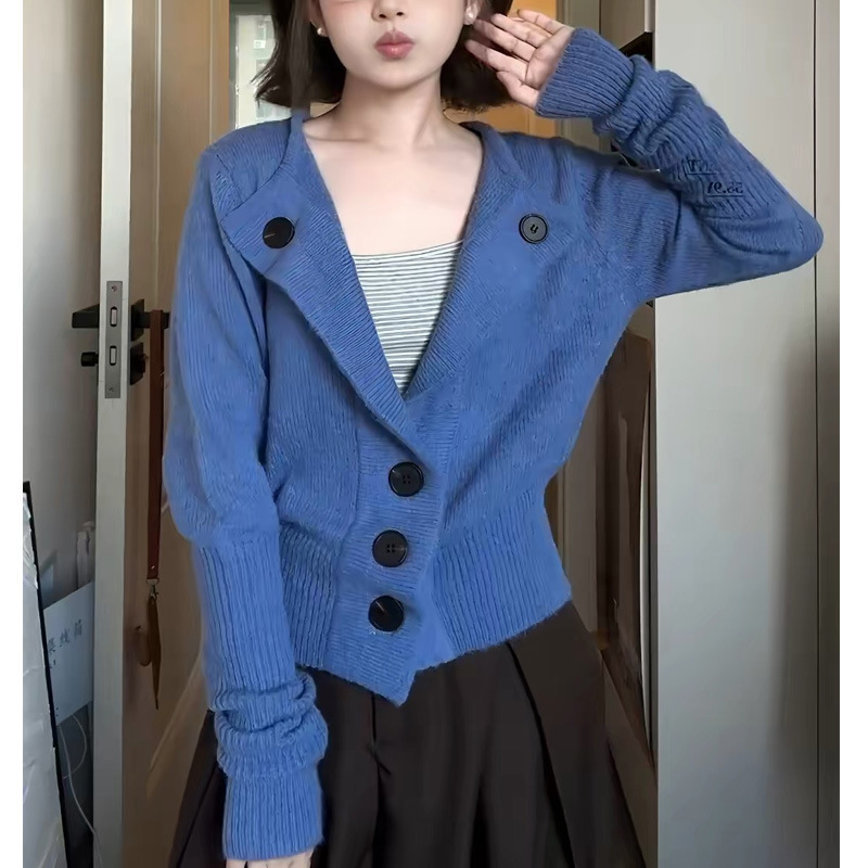 French-style casual blue knitted cardigan for women, autumn waist-cinching slimming design, suitable for layering French-style casual blue knitted cardigan for women, autumn waist-cinching slimming design, suitable for layering
