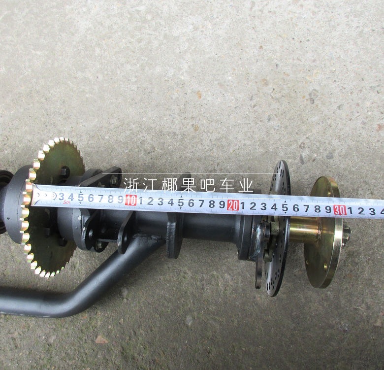 Modified four-wheel go-kart accessories, four-wheel beach vehicle chain drive differential, rear axle with dual disc brakes, rear fork