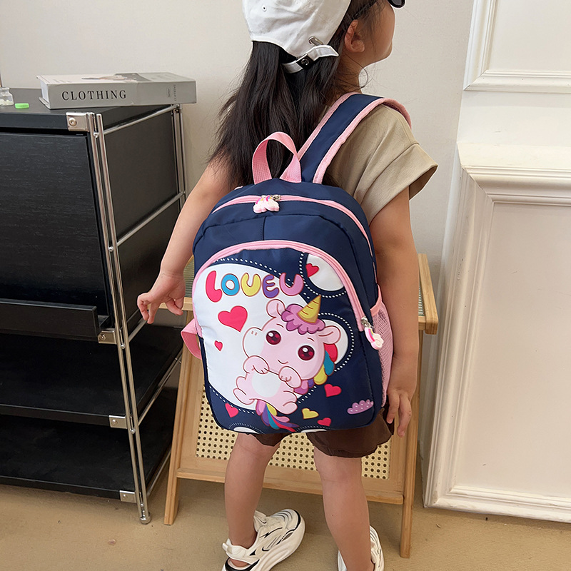 Mochila infantil transfronteriza de aspecto alto de 2 a 7 años 2023 nueva mochila de jardín de infantes para niñas unicornio para la temporada escolar