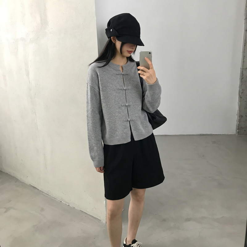 Chinese-style Knit Cardigan with New Chinese-style Button Design and Loose Fit Chinese-style Knit Cardigan with New Chinese-style Button Design and Loose Fit