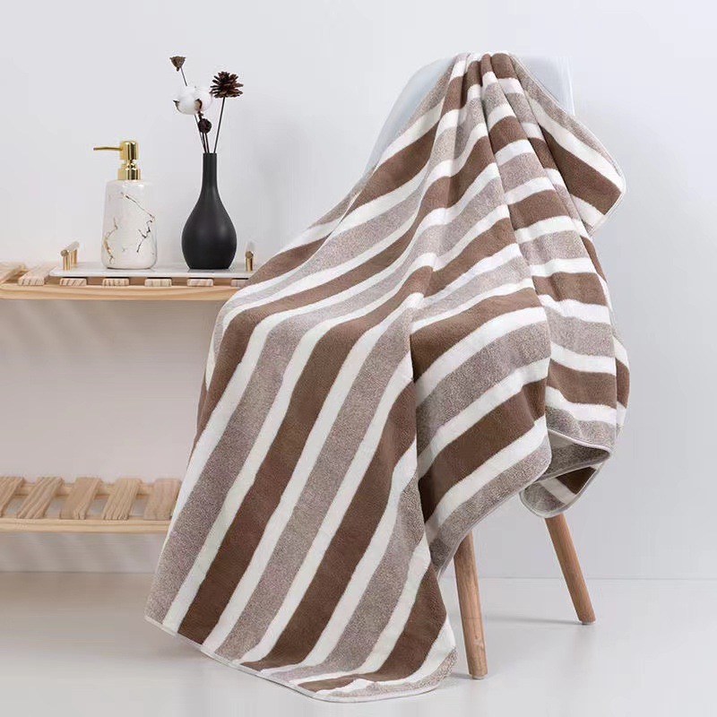 Grenzüberschreitendes Handtuch- und Badetuch-Set, verdickte Korallenfleecequalität, schlichtes dreistreifiges Design, weich, saugfähig, schnelltrocknend, fusselarm