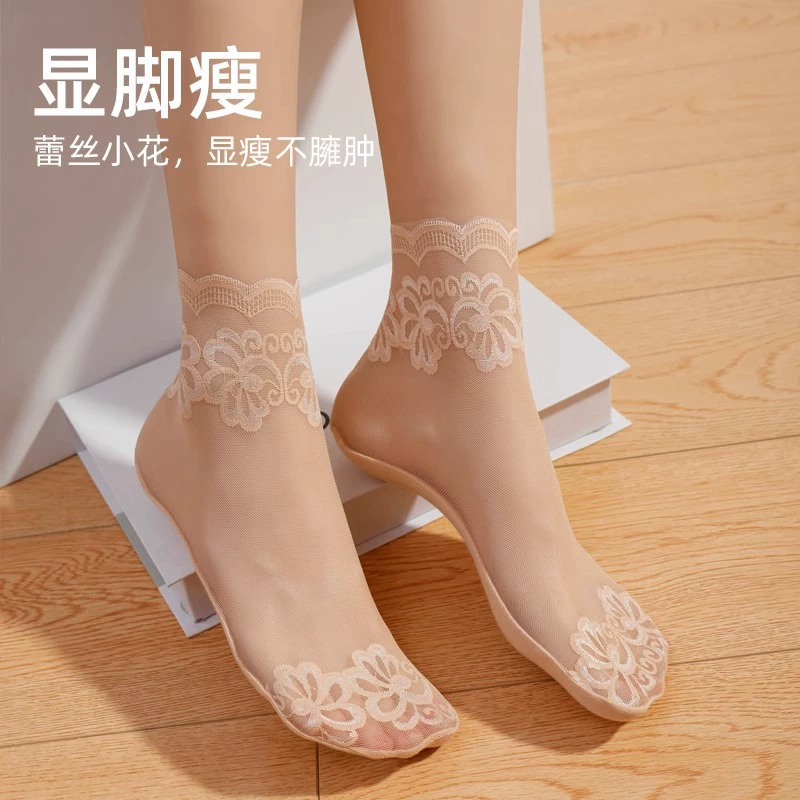 Thin lace black colored summer knee socks