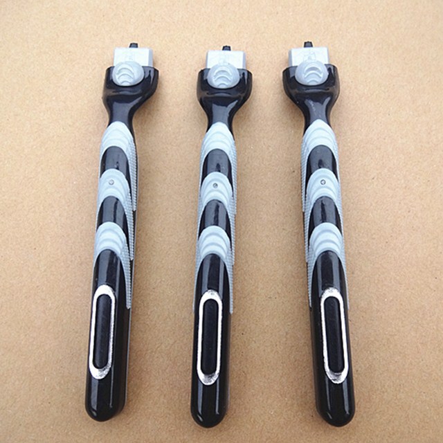 3 blade handle knife holder bracket knife handle Shaver manual razor Geely imported three-layer blade
