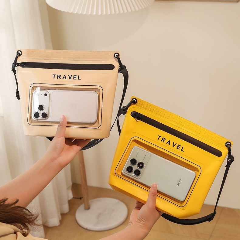 Crossbody waterproof bag for outdoor travel, airtight zipper bag, suitable for swimming, rafting, and the Water Festival, with touch screen capability