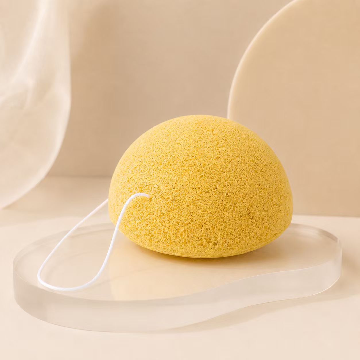 Fabricantes personalizados konjac lavado facial carbón de bambú limpieza facial polvo de konjac limpieza facial esponja limpieza herramientas de limpieza al por mayor
