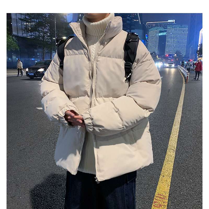 2024 년 가을과 겨울 새로운 홍콩 스타일 다운 재킷 남성용 따뜻한 플러스 사이즈 느슨한 빵 옷 잘 생긴 커플 두꺼운 면 패딩 재킷