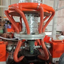 优惠共应. PE三层共挤高速吹膜机. 全自动收卷. 高产量  厂家直供