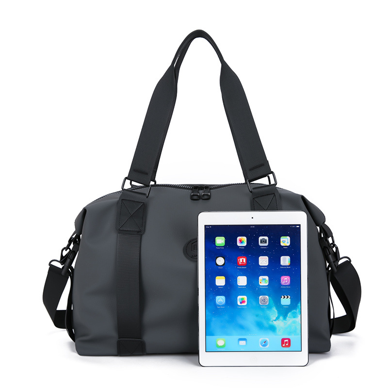 Men's capacious travel bag