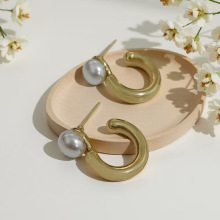 复古法式金属C型珍珠耳环小众设计感轻奢质感耳饰批发货源
