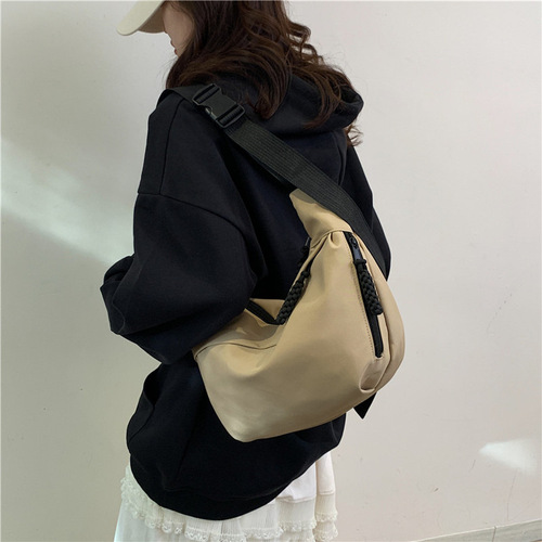 2024 New Nylon Dumpling Bags for Women Trendy Shoulder and Crossbody Lightweight Underarm Bags Unique Simple Canvas Bags