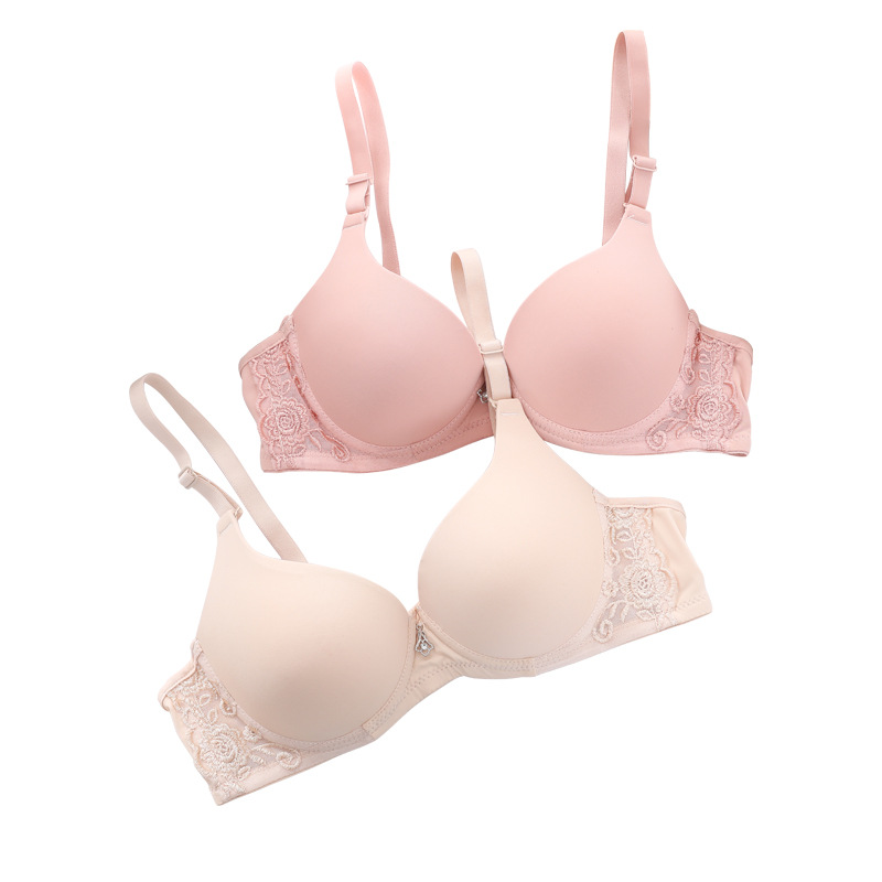 Fábrica de ropa interior de Shantou ajustable en el sitio brillante sin marcas sujetador de pecho pequeño para mujeres reunidas sujetador japonés para jóvenes