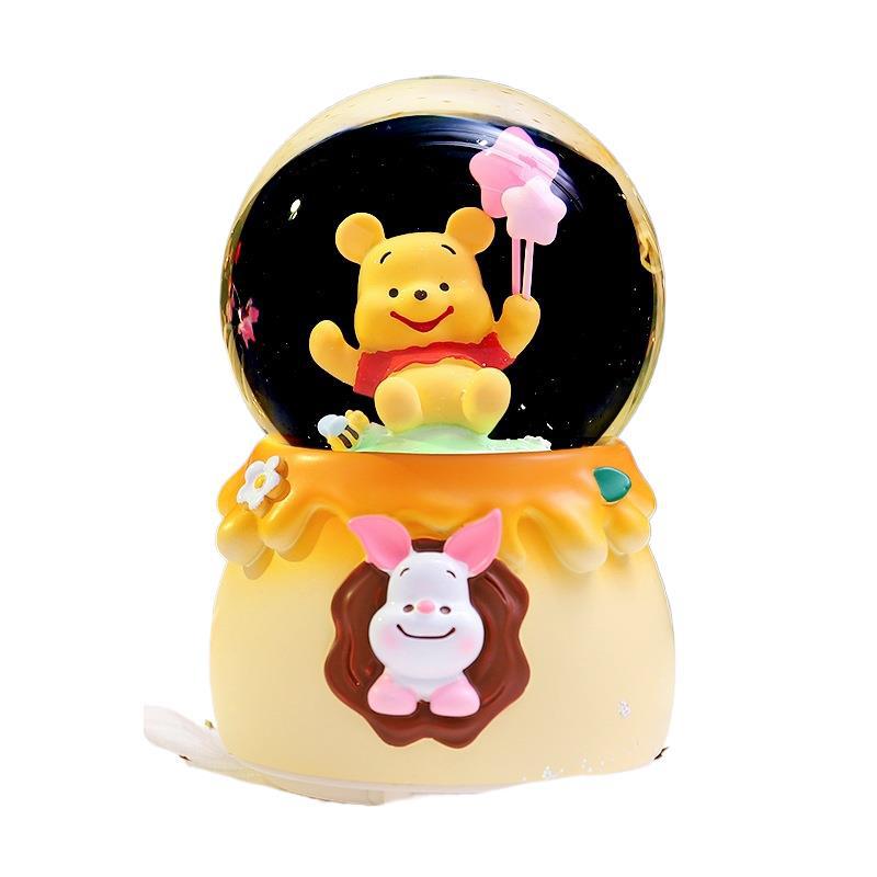 Pequeño libro rojo explosión dulce oso amarillo bola de cristal adornos luminosos giratorios caja de sonido regalos de vacaciones para niños