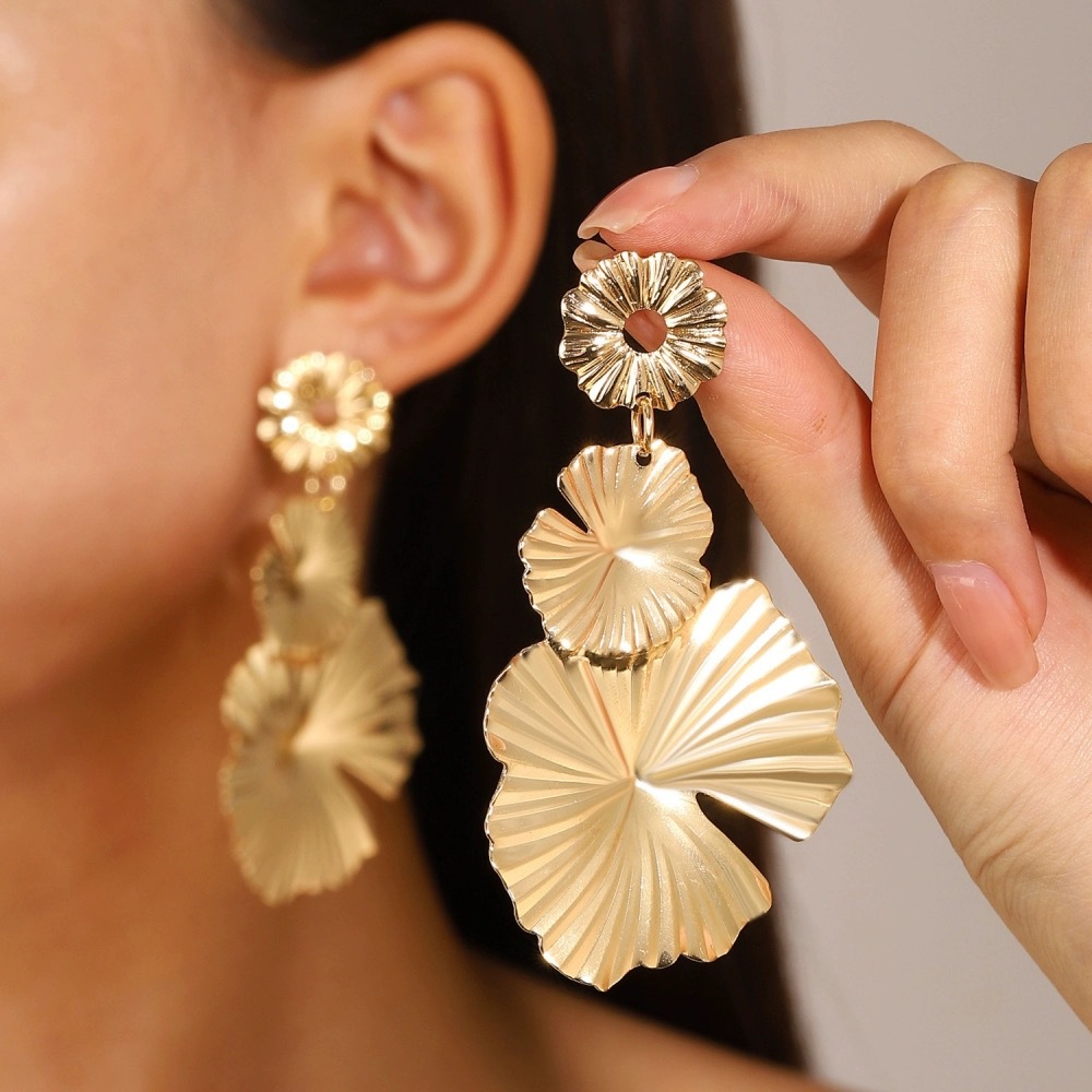 exaggerated leaf flower earrings for women retro fashion long alloy flower earrings earrings_voghion.com