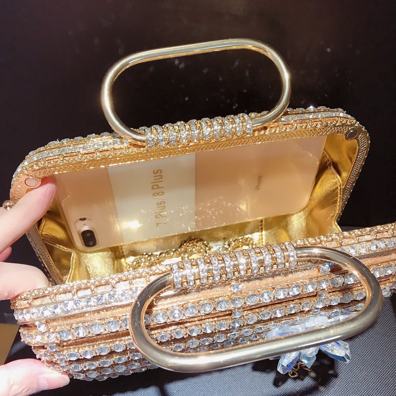 Túi clutch nữ đính đá dạ hội kim loại rỗng họa tiết lồng chim — Cá tính đặt làm, Màu xanh lục, Màu đỏ, Nền vàng kim cương trắng chi tiết 7