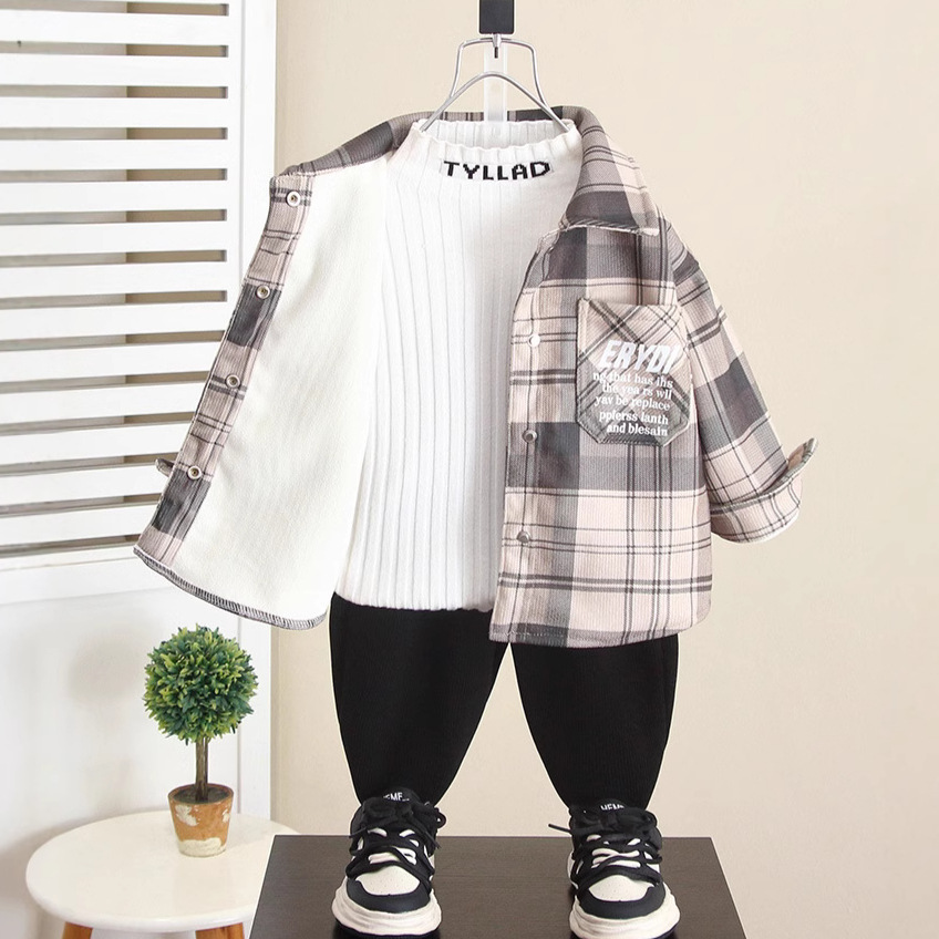 6580 camisa de niño más terciopelo otoño e invierno camisa de terciopelo de una pieza para niños de manga larga 2025 nuevo abrigo grueso para bebé