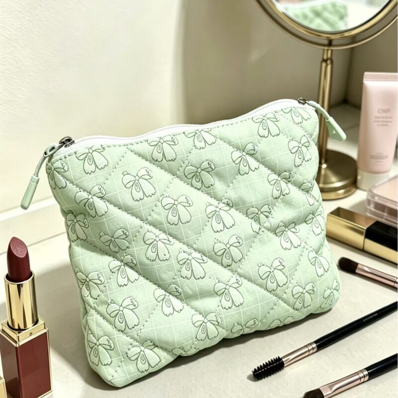 Cute Butterfly Makeup Bag, Available in Multiple Colors, Quilted Toiletry Bag, Portable Travel Makeup Storage Bag, Light Luxury Clutch Bag Cute Butterfly Makeup Bag, Available in Multiple Colors, Quilted Toiletry Bag, Portable Travel Makeup Storage Bag, Light Luxury Clutch Bag