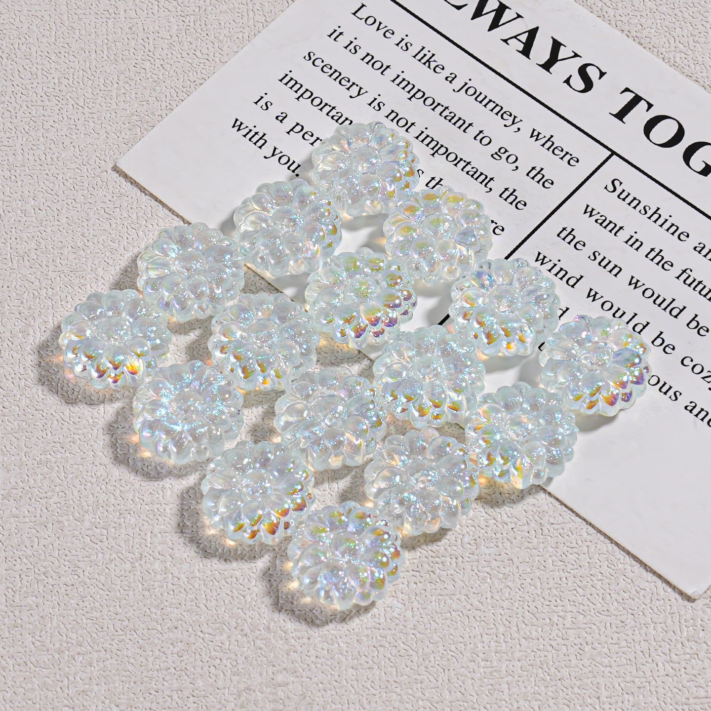 Belleza de hielo 1.5 agujero recto margarita de doble cara 14.5MM accesorios de pulsera joyería llavero DIY hecha a mano productos semiacabados