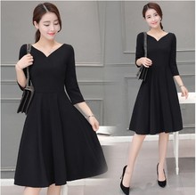 实拍2022春季新款女装韩版中长款修身显瘦V领A型长袖连衣裙
